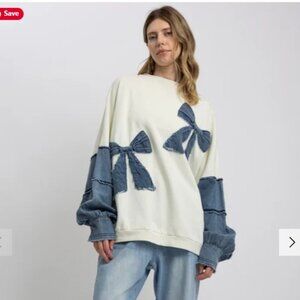 40.  NWT Double Bow Denim and Cream Sweatshirt Size M Oversized fits an XL